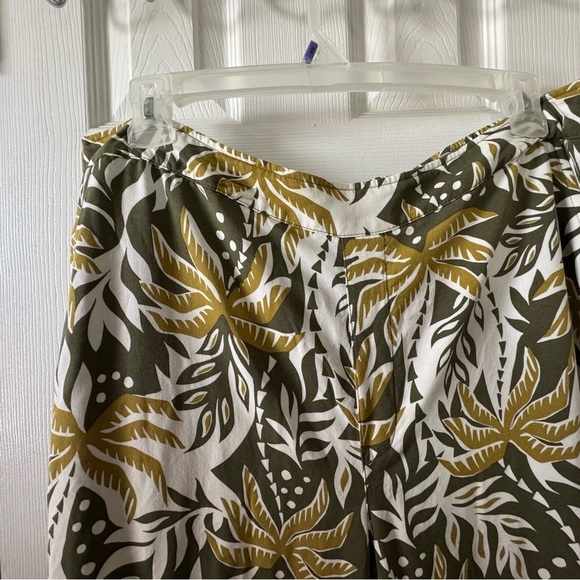 Tropical Leaf Print old navy Wide-Leg Pants - Picture 6 of 6